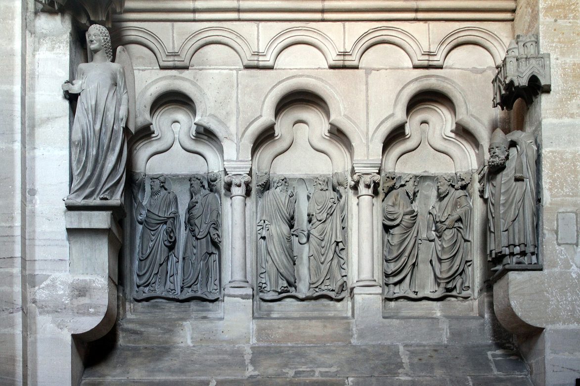 Romanesque relief figures of prophets in pairs, carved on the stone choir screen in Bamberg Cathedral