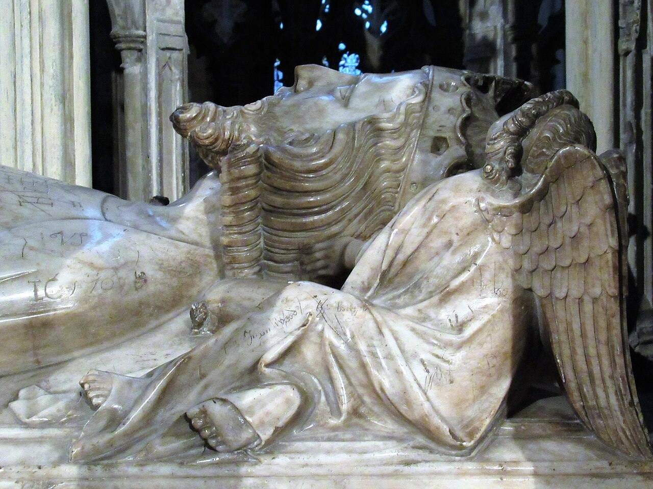 The alabaster tomb effigy of Edward II in Gloucester Cathedral