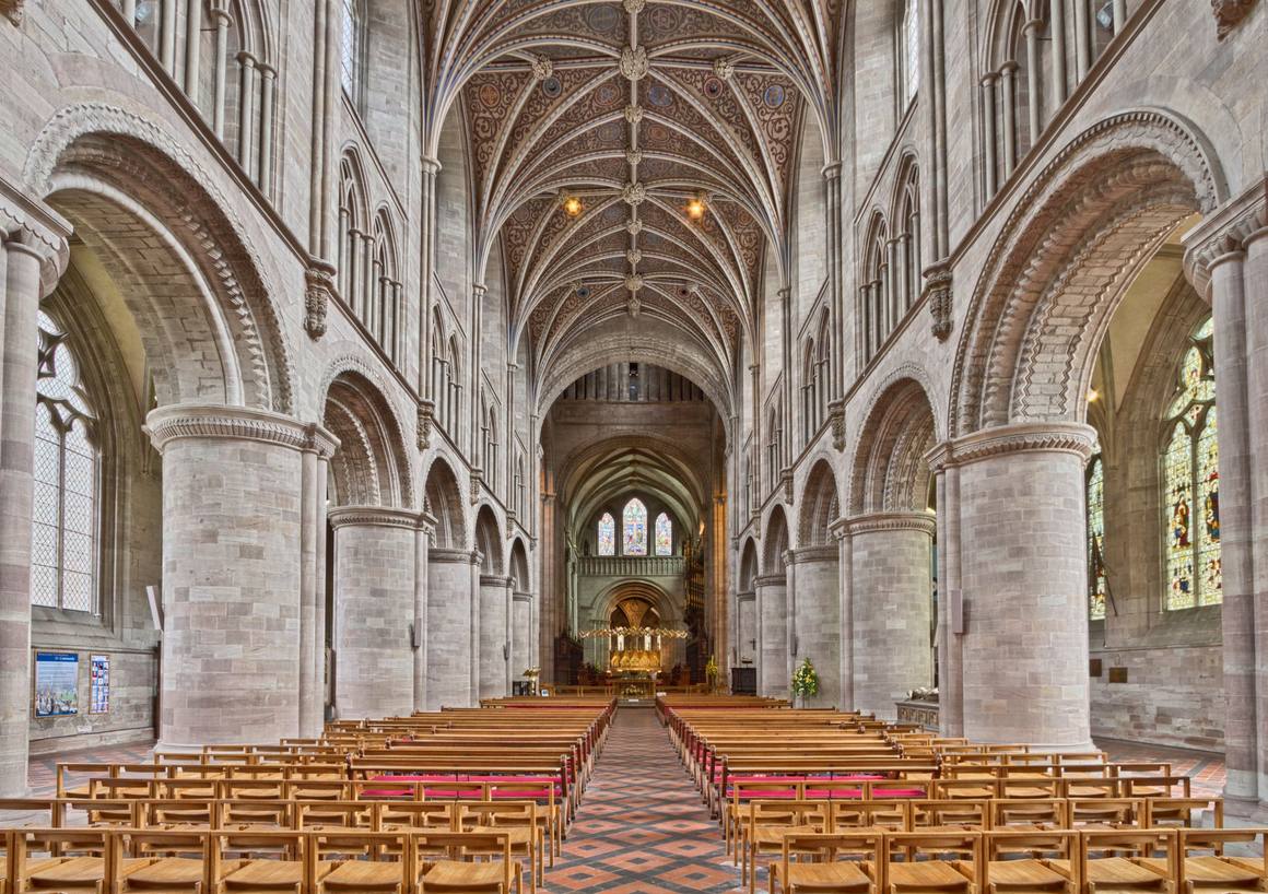 The nave of Hereford Cathedral with its massive round Norman piers