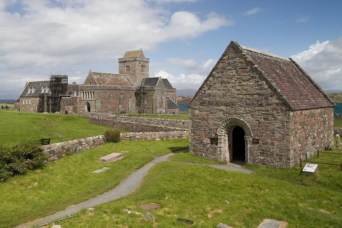 St Oran's Chapel in the foreground with Iona Abbey behind