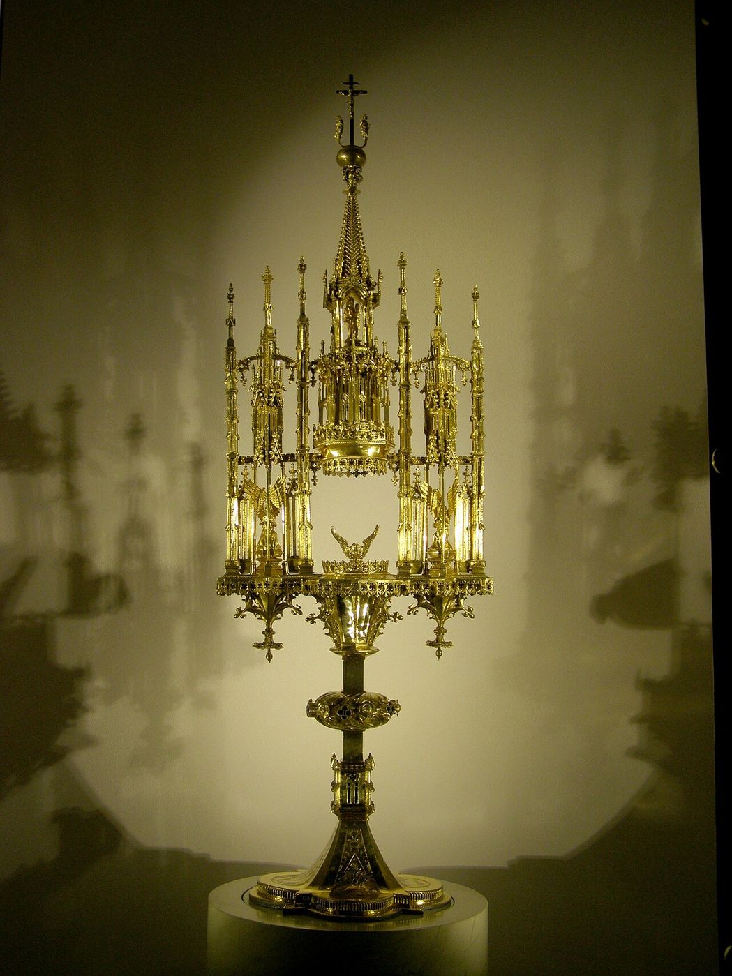 A Gothic monstrance of the type kept at Sedlec
