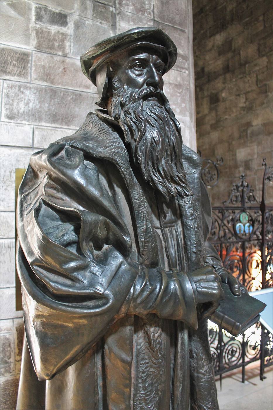 The bronze statue of John Knox in St Giles' Cathedral