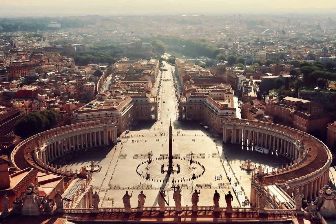 St Peter's Square seen from high above, showing the ellipse and the obelisk