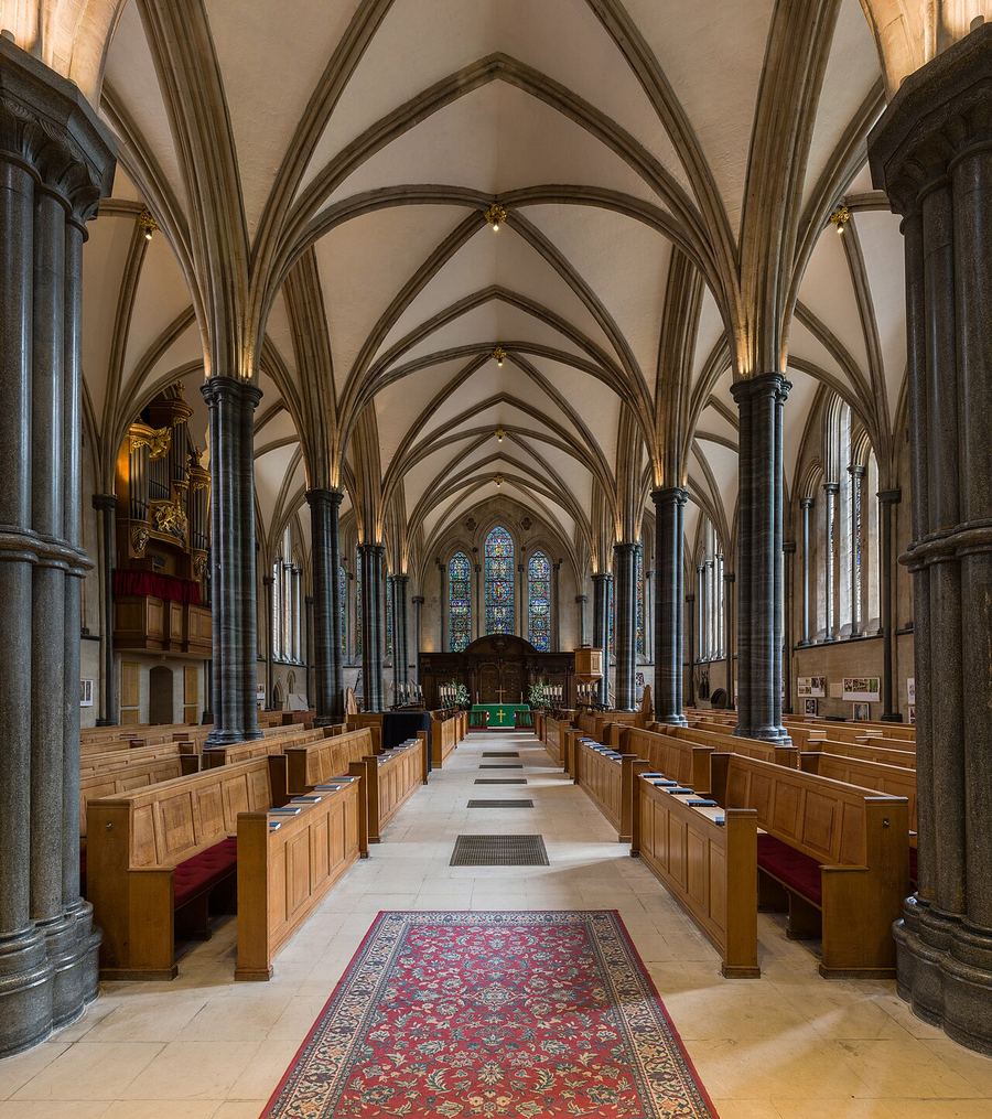 The tall vaulted chancel of Temple Church in London, looking east to the altar