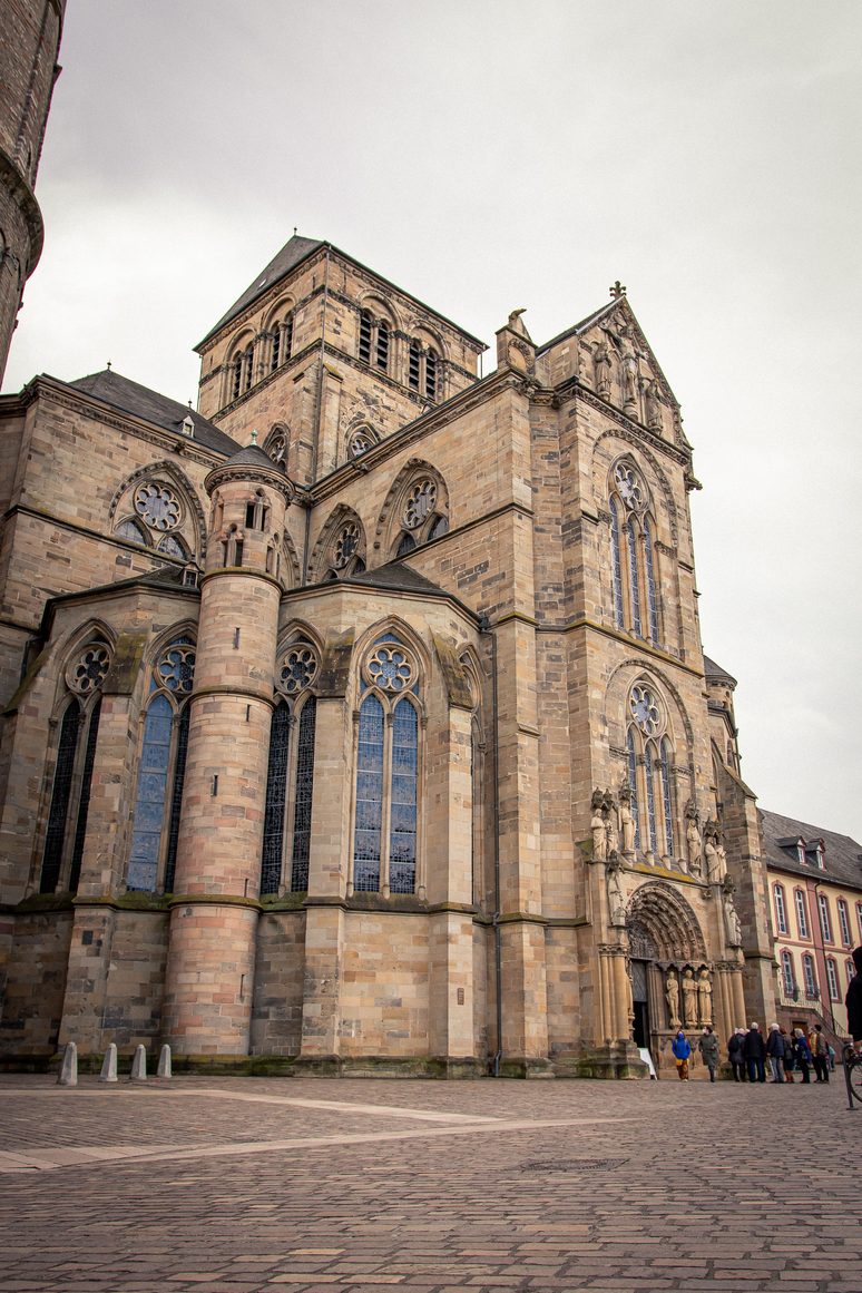 The Gothic Liebfrauenkirche in Trier, a centrally planned church with tall traceried windows and a central tower