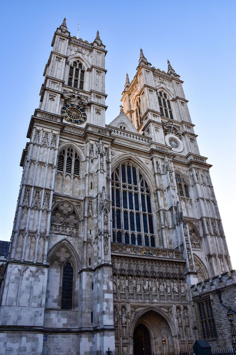 The west towers of Westminster Abbey seen from the street