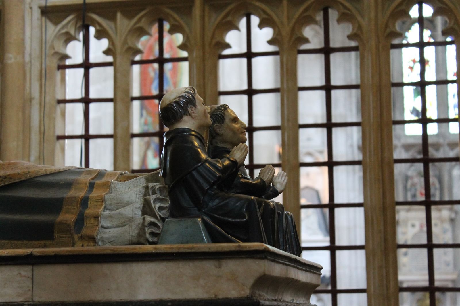 The effigy of William of Wykeham in his chantry chapel at Winchester Cathedral